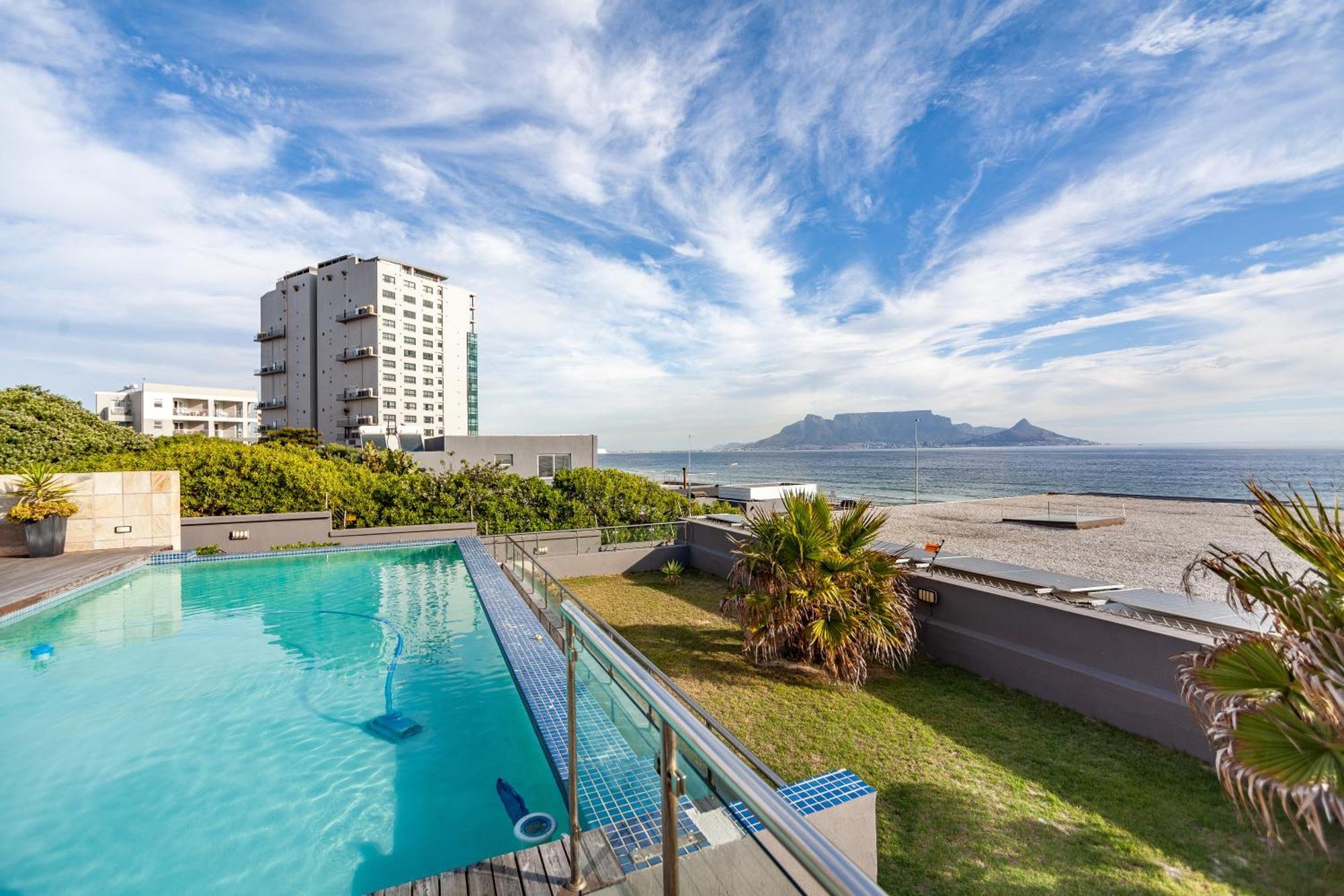 Modern Beachfront With Ocean Views - Infinity G9, Blouberg, Cape Town Bloubergstrand Exterior photo
