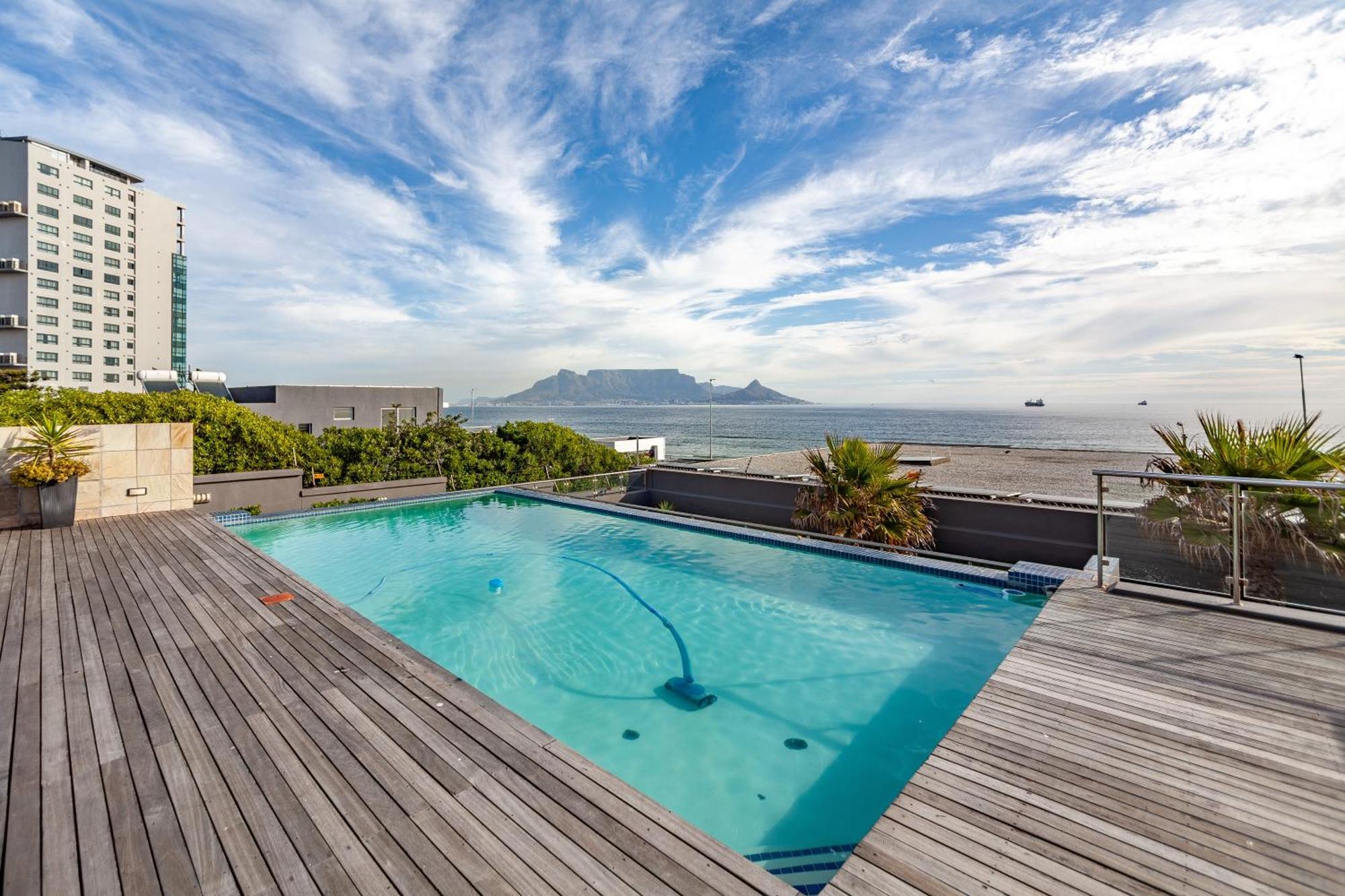 Modern Beachfront With Ocean Views - Infinity G9, Blouberg, Cape Town Bloubergstrand Exterior photo