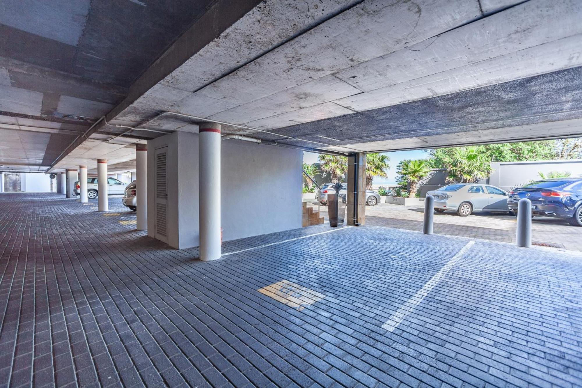 Modern Beachfront With Ocean Views - Infinity G9, Blouberg, Cape Town Bloubergstrand Exterior photo