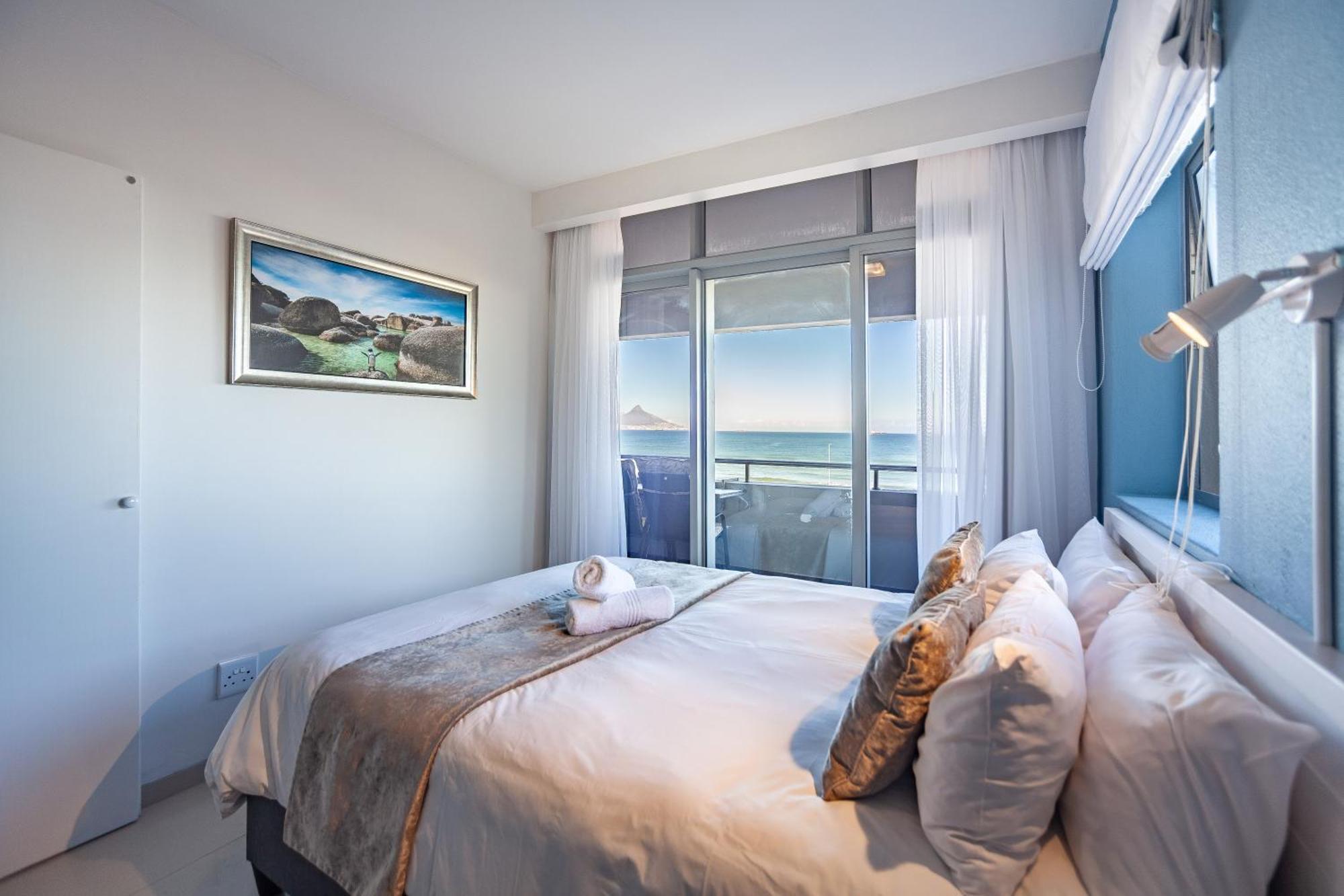 Modern Beachfront With Ocean Views - Infinity G9, Blouberg, Cape Town Bloubergstrand Exterior photo