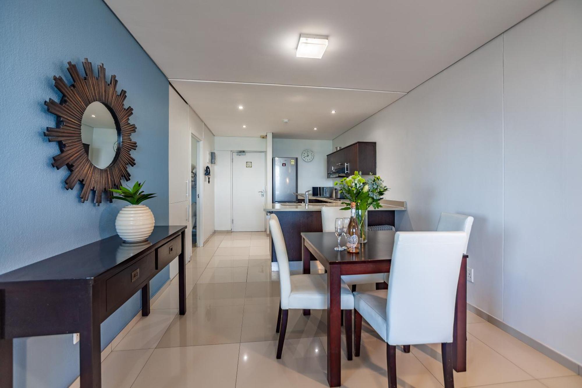 Modern Beachfront With Ocean Views - Infinity G9, Blouberg, Cape Town Bloubergstrand Exterior photo