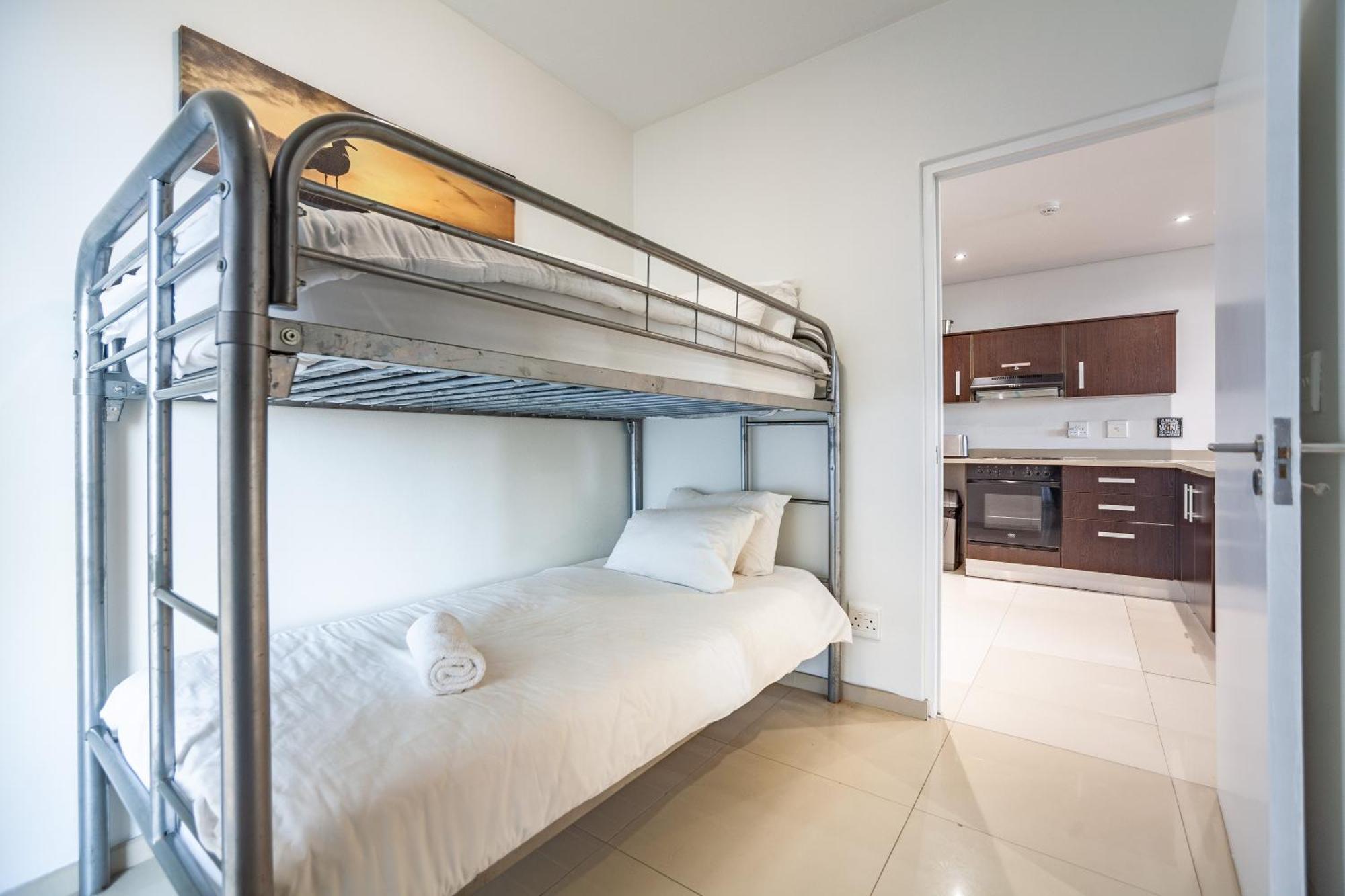 Modern Beachfront With Ocean Views - Infinity G9, Blouberg, Cape Town Bloubergstrand Exterior photo