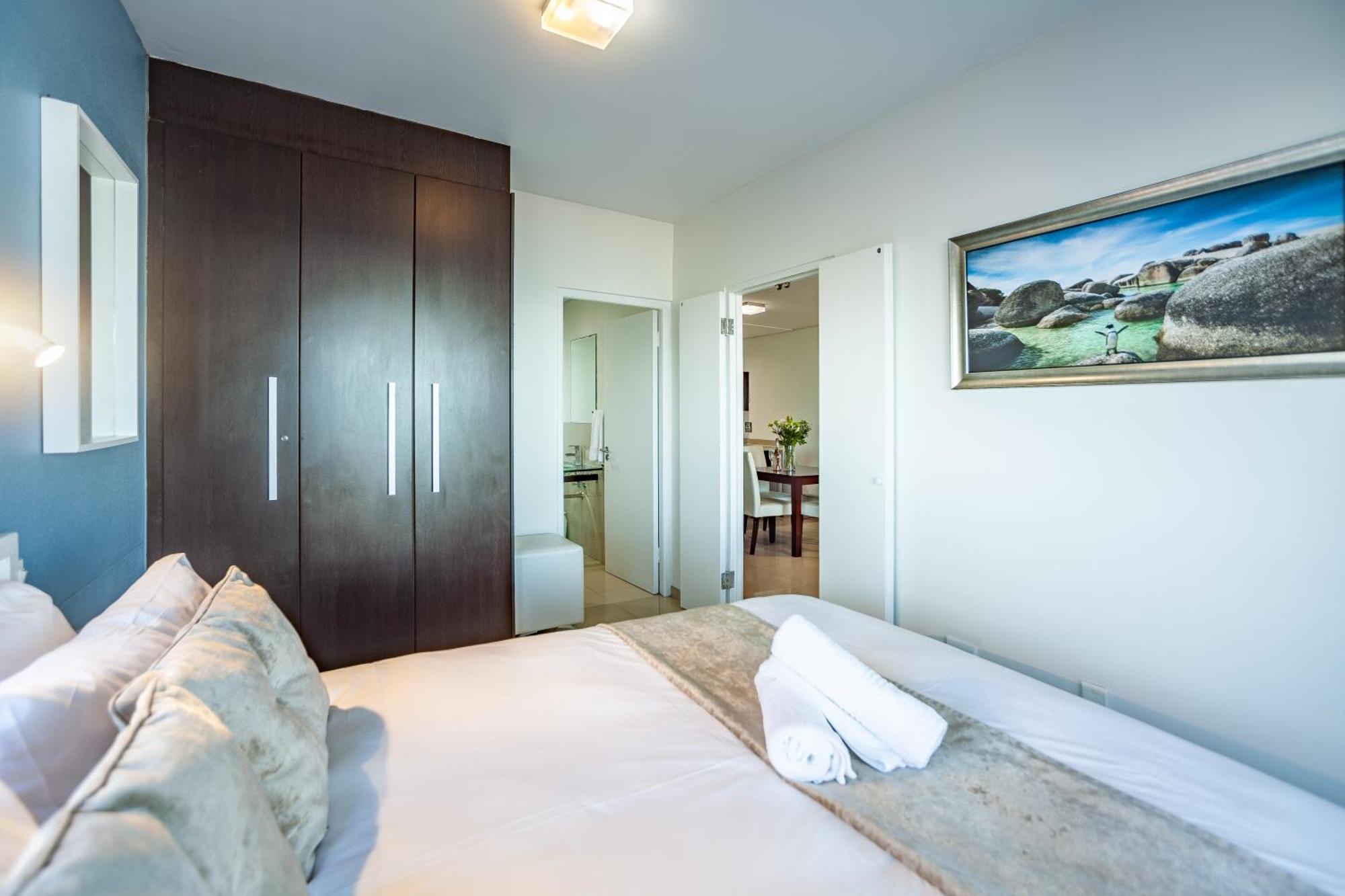 Modern Beachfront With Ocean Views - Infinity G9, Blouberg, Cape Town Bloubergstrand Exterior photo